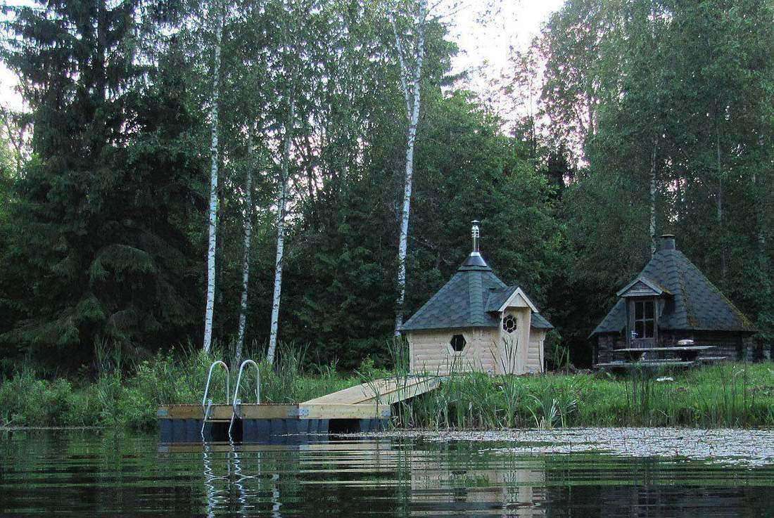 Finnische Saunakota sechseckig mit Saunaofen
